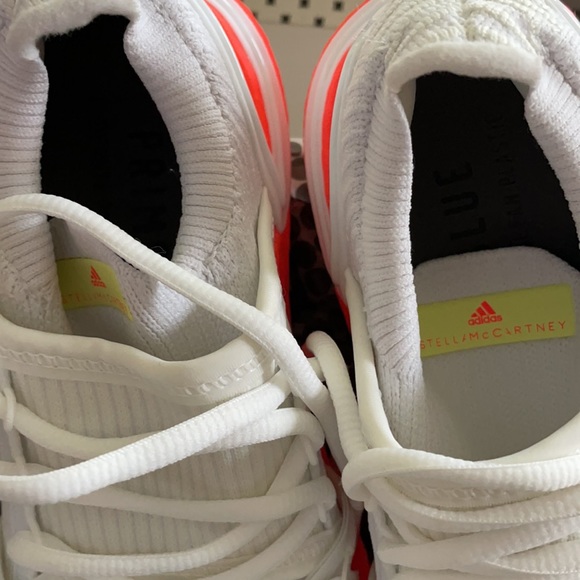 Stella McCartney white running shoes. - Picture 2 of 6